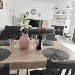Aleire Pueblo Evita Apartamento